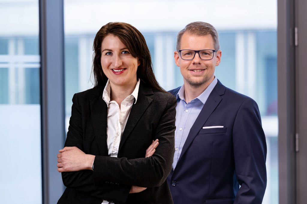 A picture of our contact person for retail, Carolin Sauer and André Diermann.